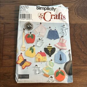 Simplicity Crafts 9220 Felt Ornament & Applique Set - Multicolor